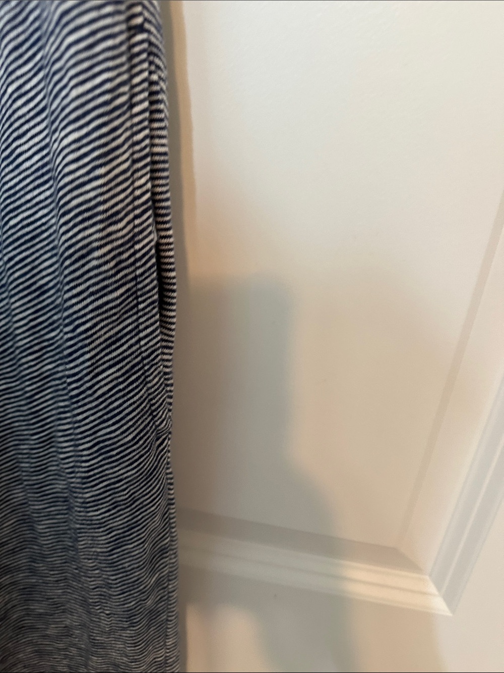 NWT sz L Lou & Grey Striped Navy Softserve Slub Sleeveless V-Neck Maxi Dress. - Picture 3 of 4